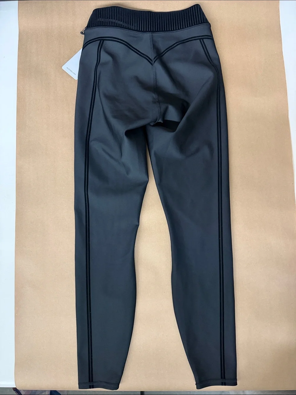 Alo Yoga Airlift High-Waist 7/8 Line Up Legging